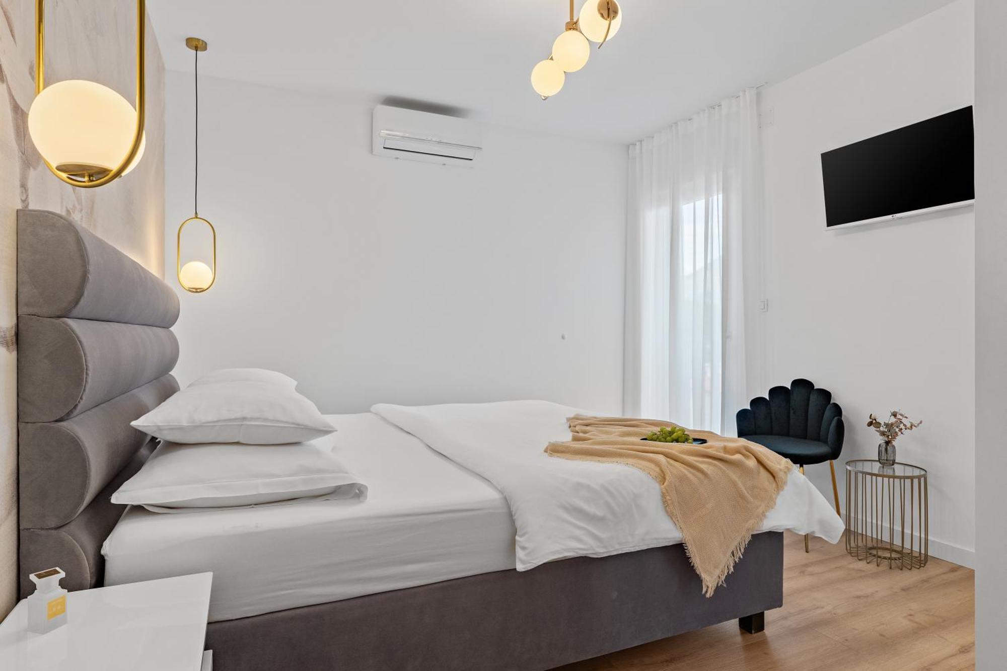 Apartments Bakota Omiš Esterno foto