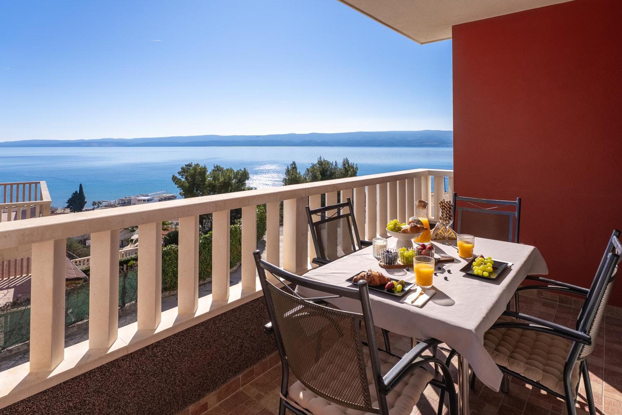 Apartments Bakota Omiš Esterno foto